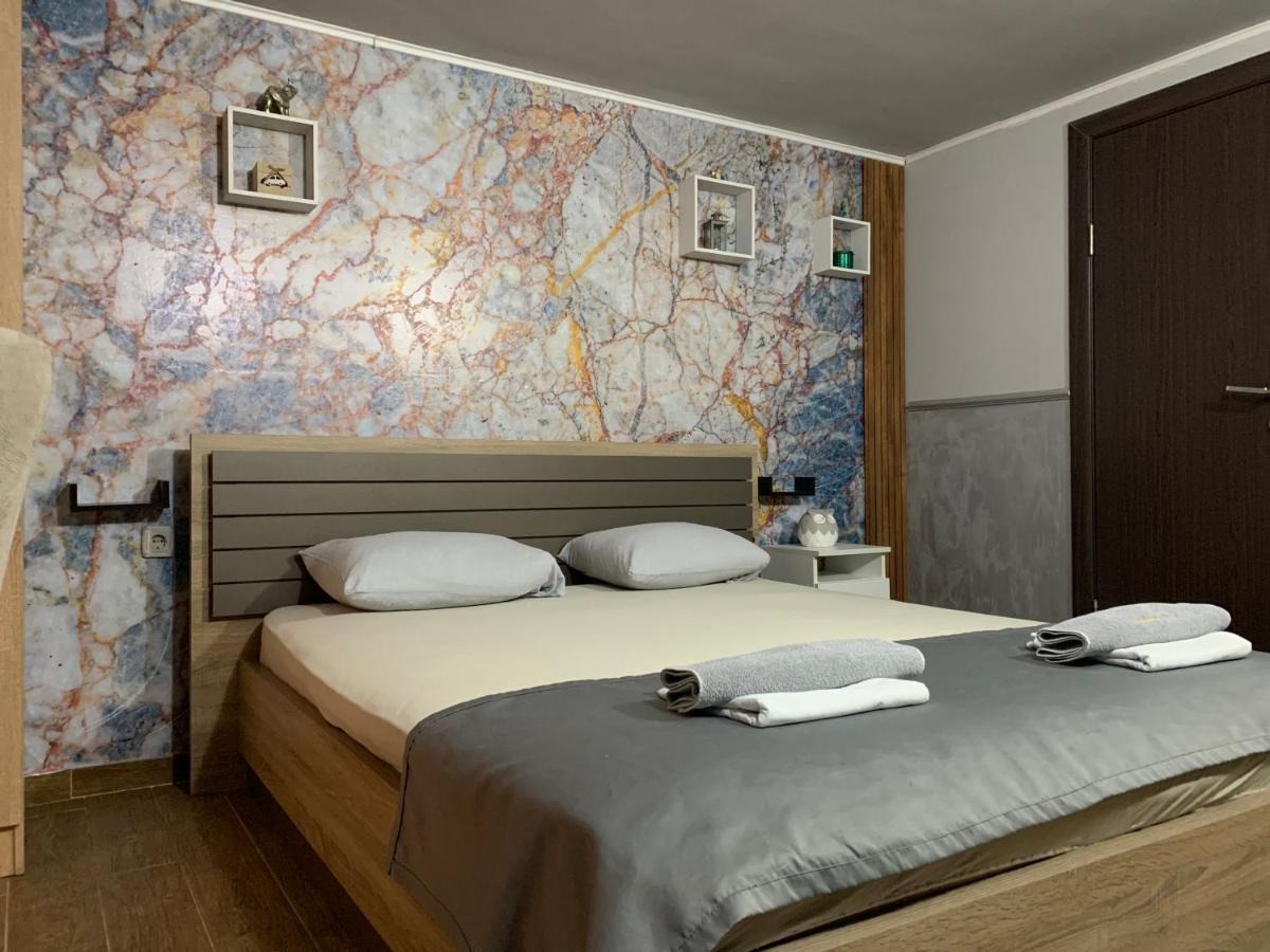 Apartman Daca พอดโกริกา ภายนอก รูปภาพ